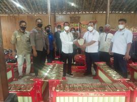 Laras Nyawiji Terima Bantuan Gamelan